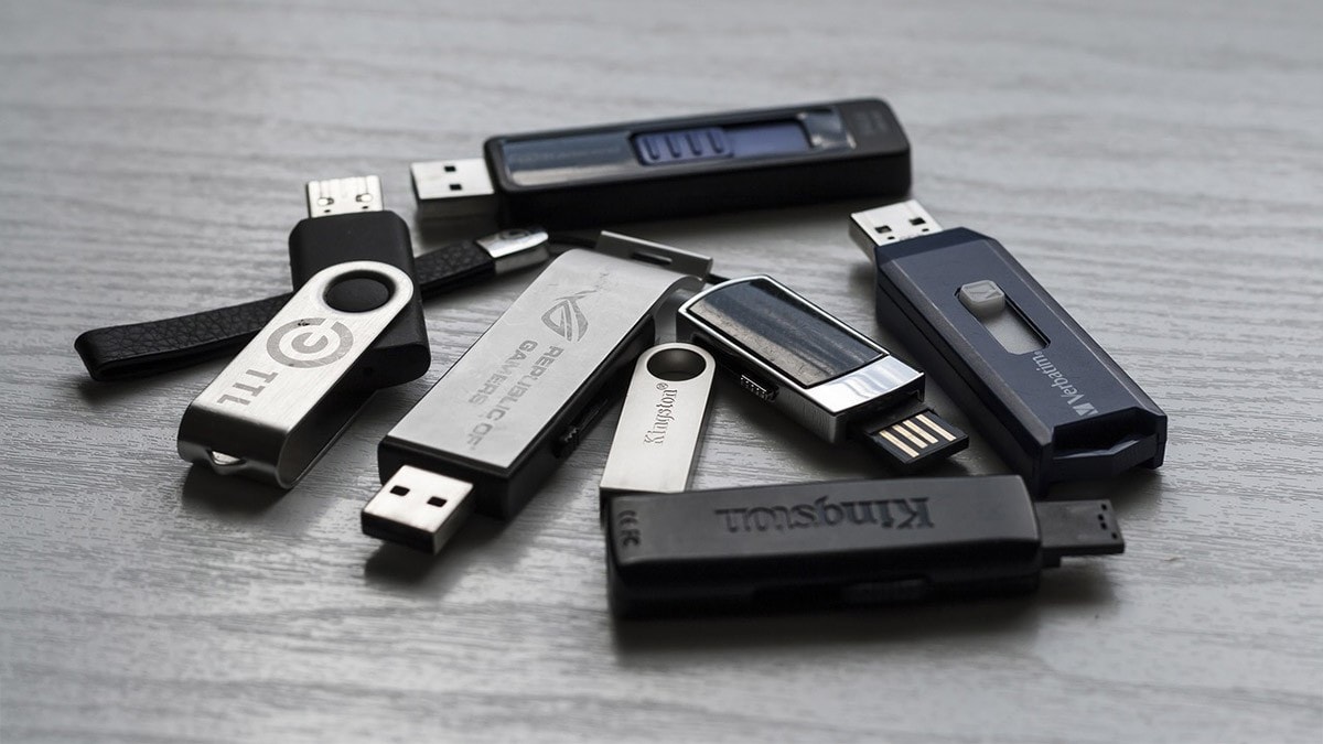 USBフラッシュメモリで気軽にデータを持ち運び。おすすめ3選