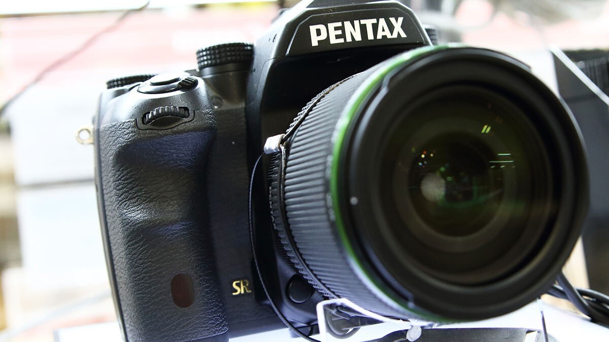 【ペンタックス】一眼レフカメラのおすすめ人気機種＆レンズ15選｜アウトドアに最適！単焦点、ズームレンズも