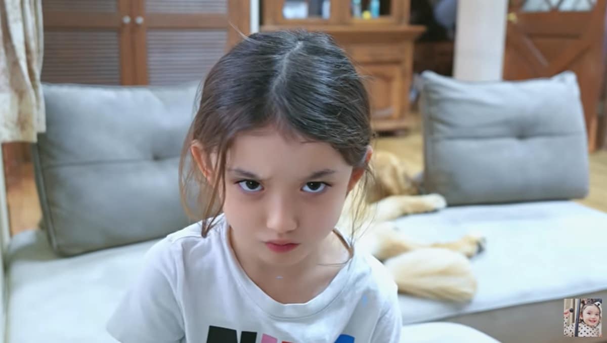 バイリンガルエミリYouTube