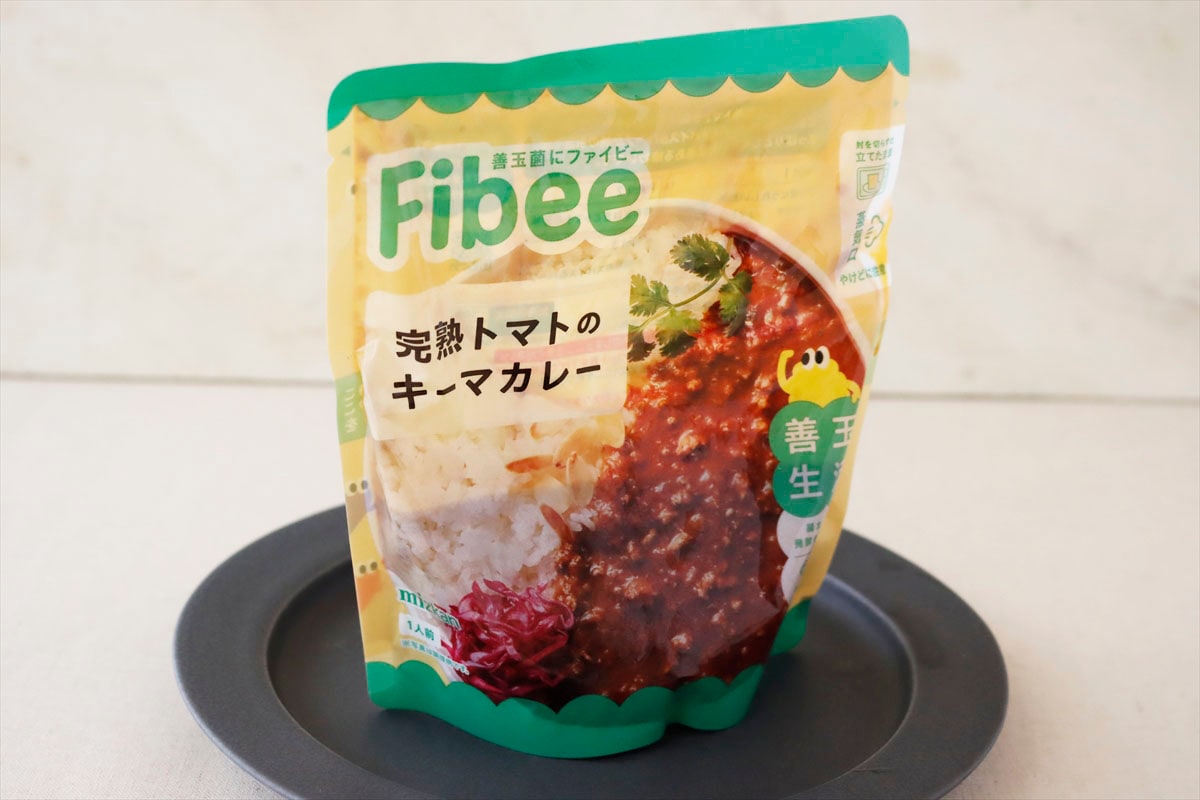 「Fibee 完熟トマトのキーマカレー」