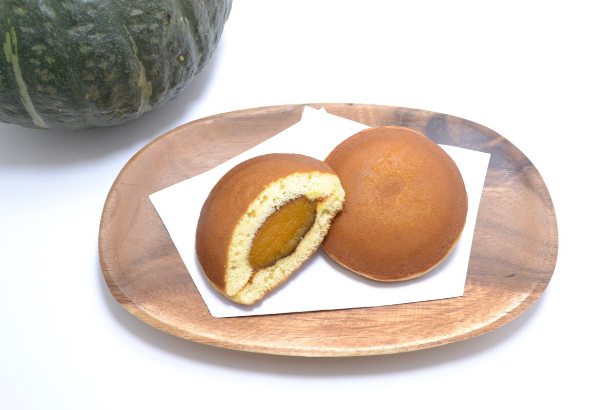 サカタのタネとのコラボ商品「かぼちゃのどらやき」(税込280円)