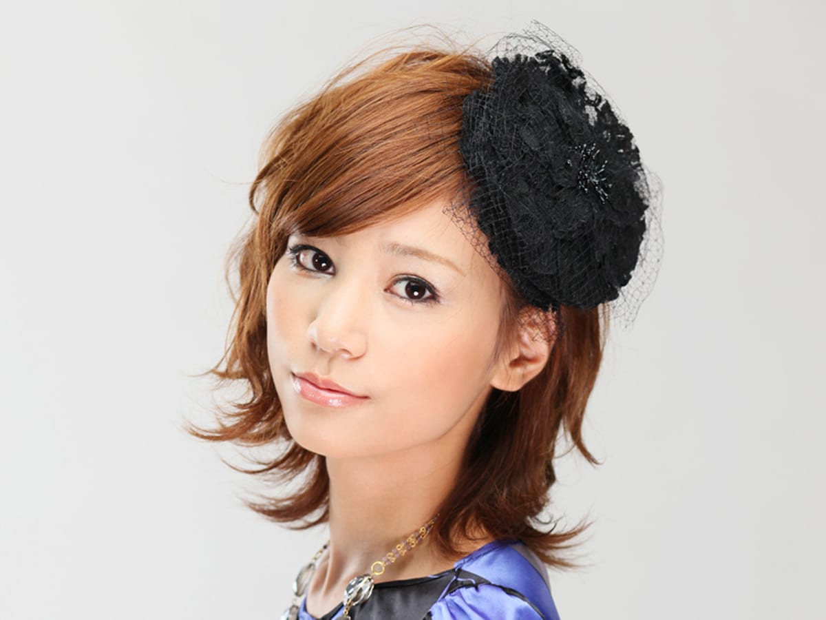 画像 7/13 ：高貴な印象!華やかアクセのショートヘアアレンジ ...