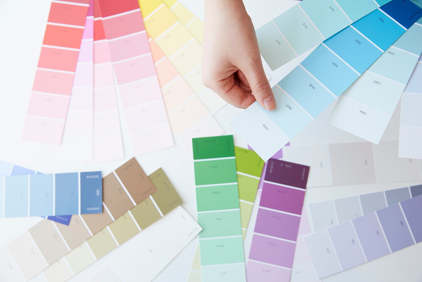 グレイッシュトーンは粋な色 おすすめのカラーコーディネート カラーコーディネート All About