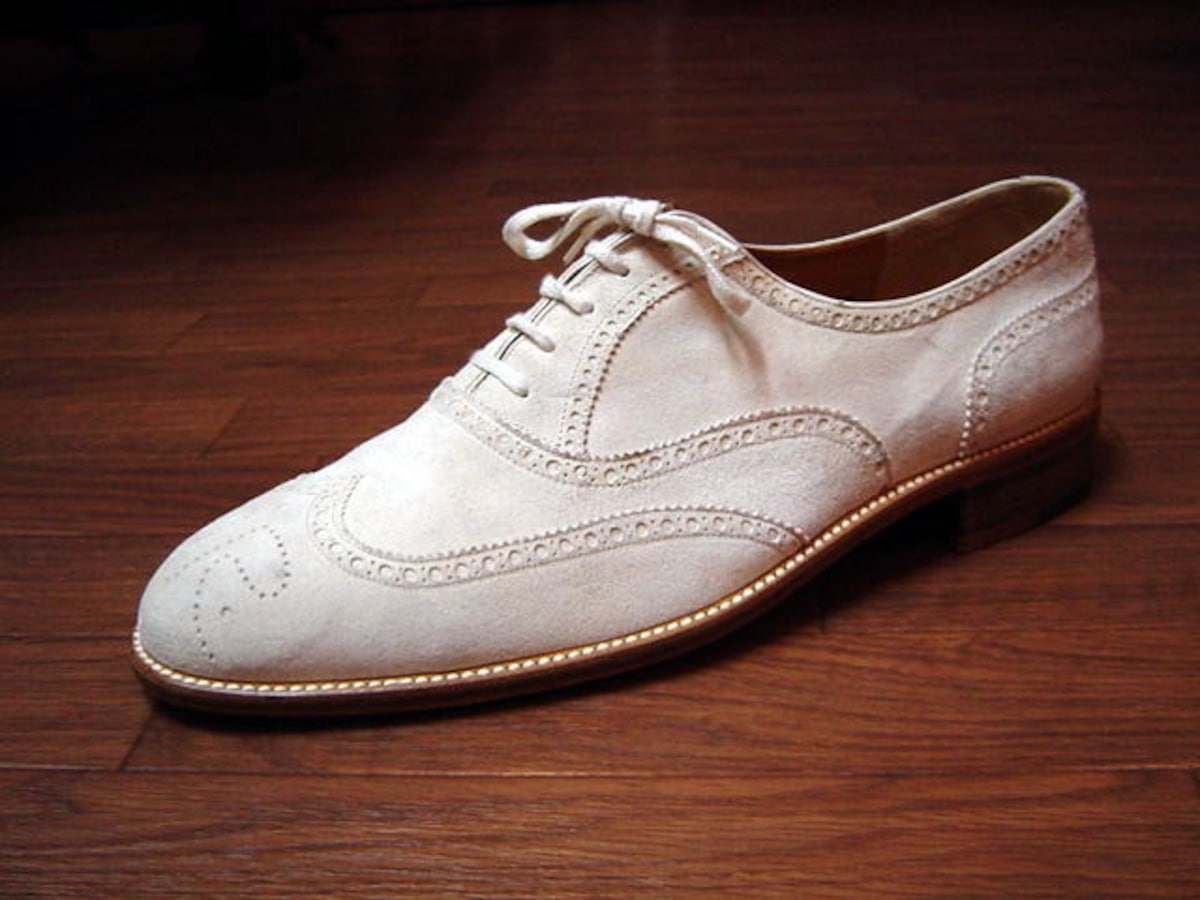 革靴のケア方法 白い革靴の汚れをクリームなどで落とす 男の靴 スニーカー All About