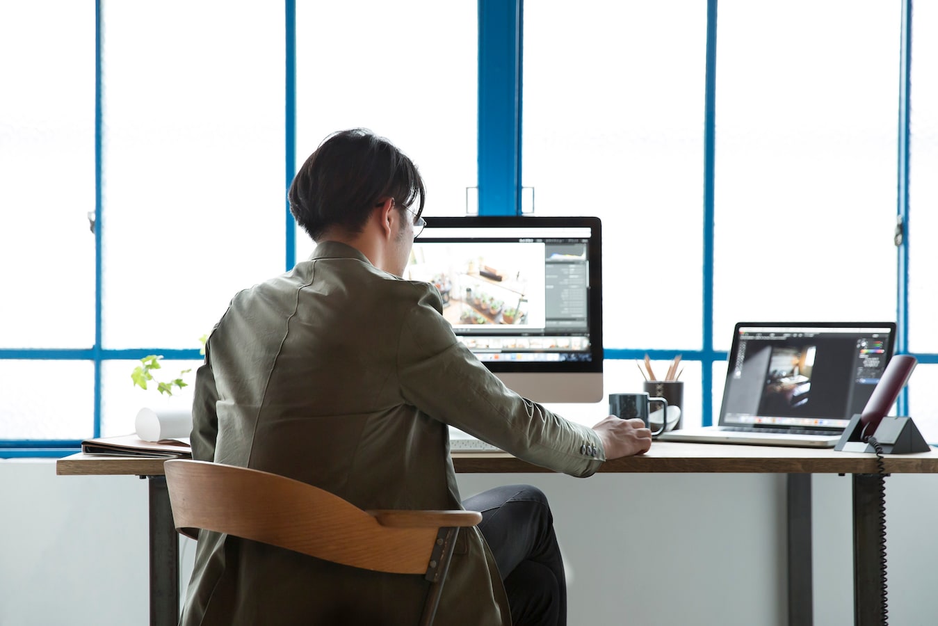 男を感じる色気はどこから 要素でわかる女の恋愛傾向 恋愛 All About 男を感じる色気はどこから 要素でわかる女の恋愛傾向 恋愛 All About