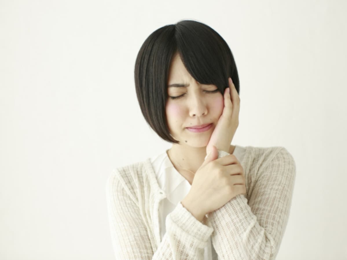 銀歯に違和感 虫歯治療で被せた歯の違和感はいつまで続く 原因は 虫歯 All About
