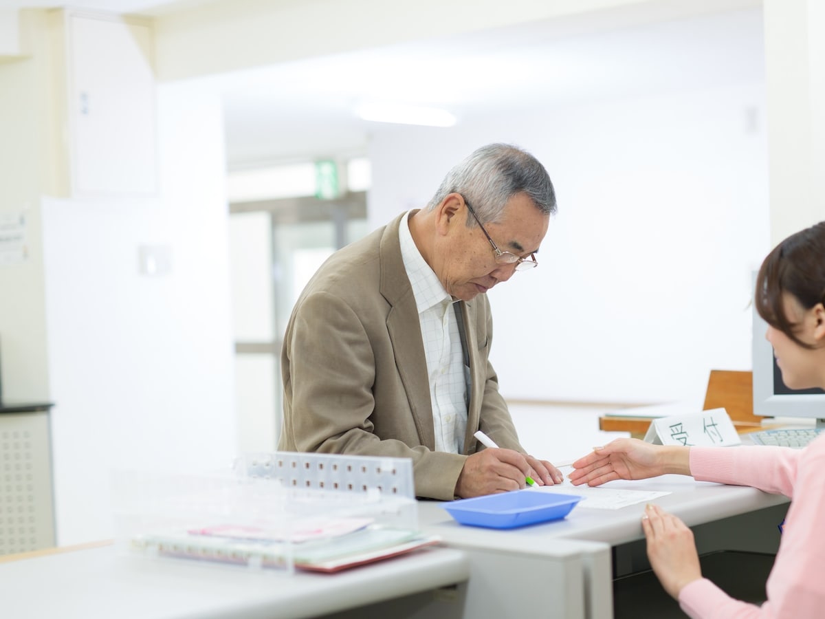 歯医者を途中で変えるには 治療中の転院の流れと注意点 虫歯 All About