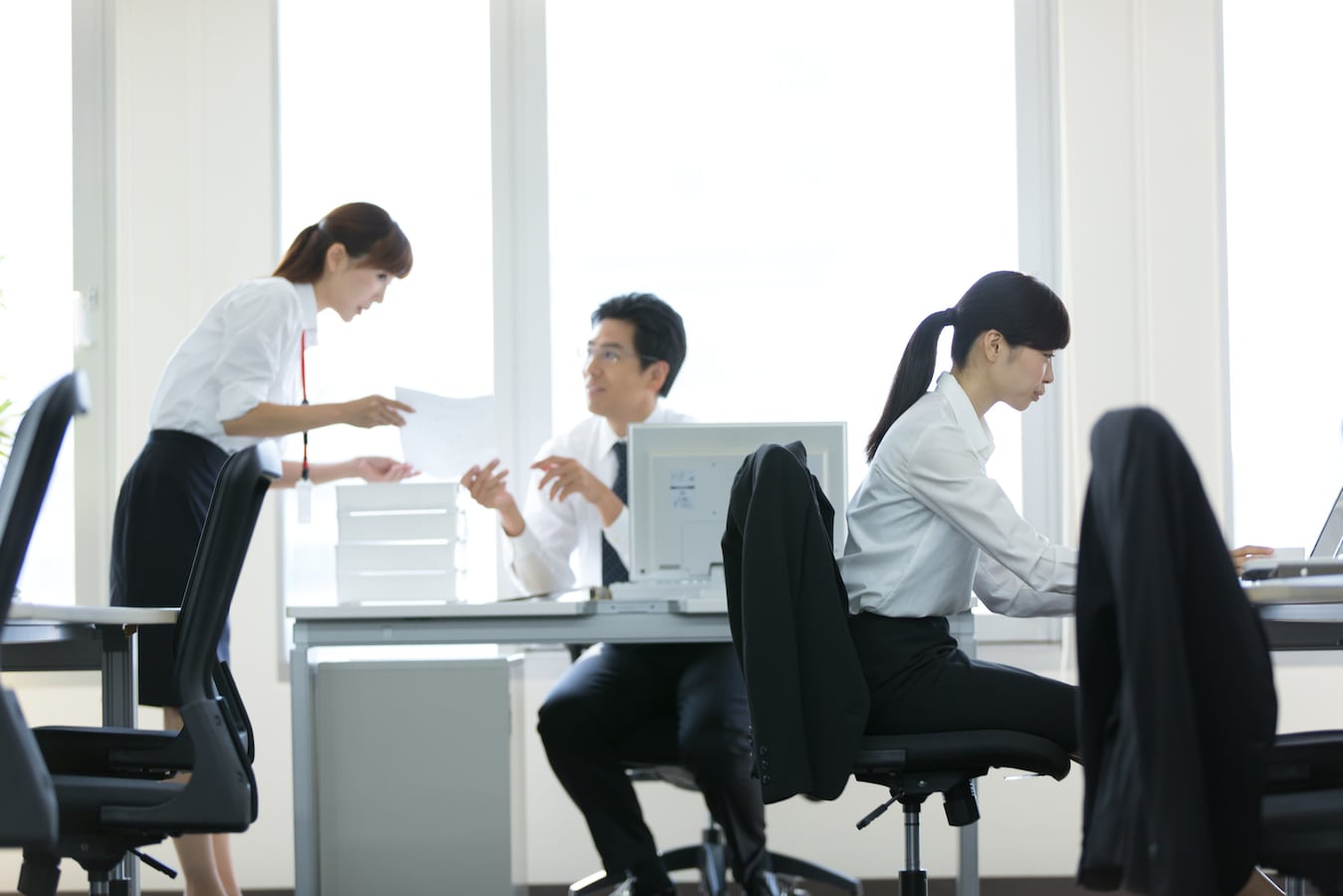 敬語の距離感を縮める 砕けた敬語 とは 敬語の崩し方 話し方 伝え方 All About 敬語の距離感を縮める 砕けた敬語 とは 敬語の崩し方 話し方 伝え方 All About