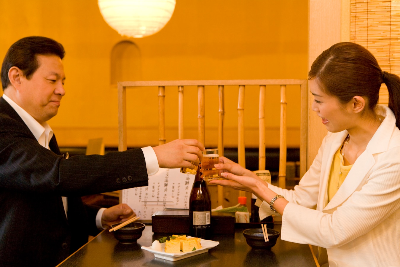 飲み会での話題の選び方 歓迎会 送別会 忘年会で使える話し方 話し方 伝え方 All About