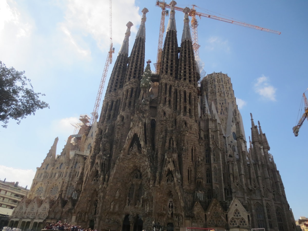 バルセロナのガウディ建築 9作品の見どころ 観光 バルセロナ All About