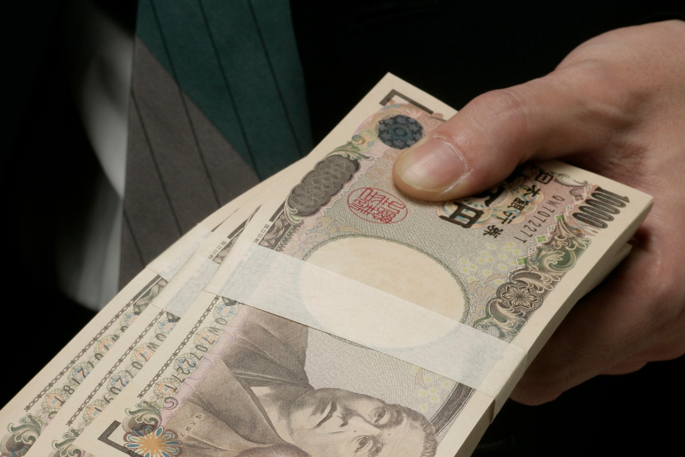 1000万円貯めるには毎月いくらの貯蓄が必要 1000万円貯める家計のムダ見直し術 All About