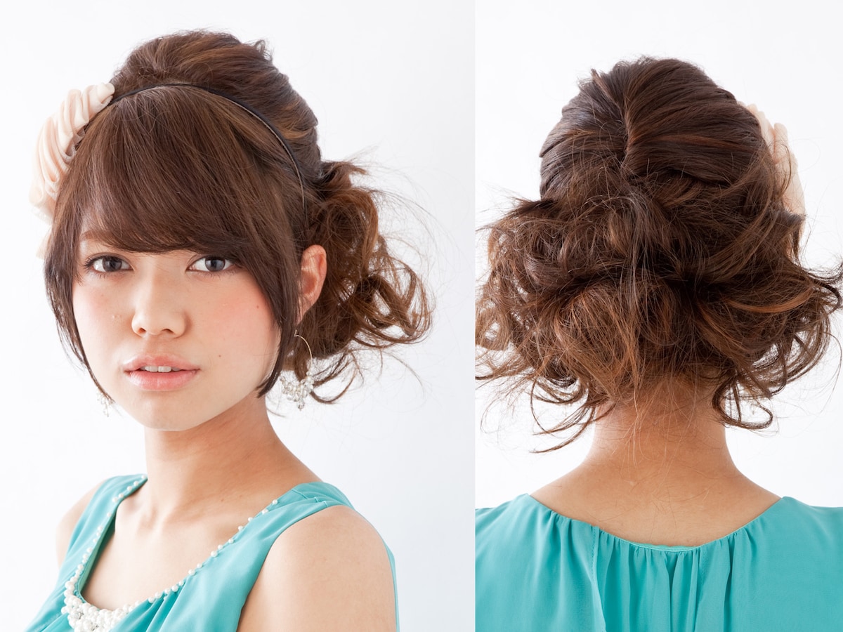 ロングヘア 大人めカジュアルシニヨンアレンジ 結婚式 パーティーヘアアレンジ All About