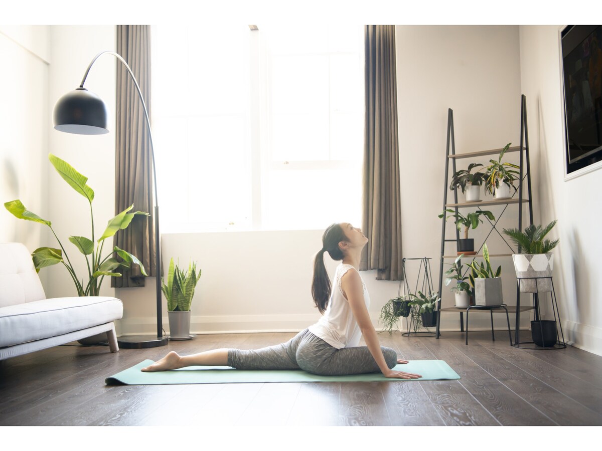 脚やせの運動で美脚になる！お家でできる太ももエクササイズ [足痩せ