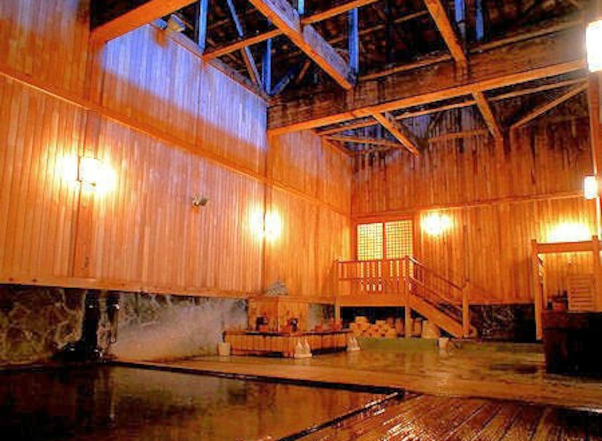 歴史息づく青森の秘湯「蔦温泉 蔦温泉旅館」 [温泉] All About