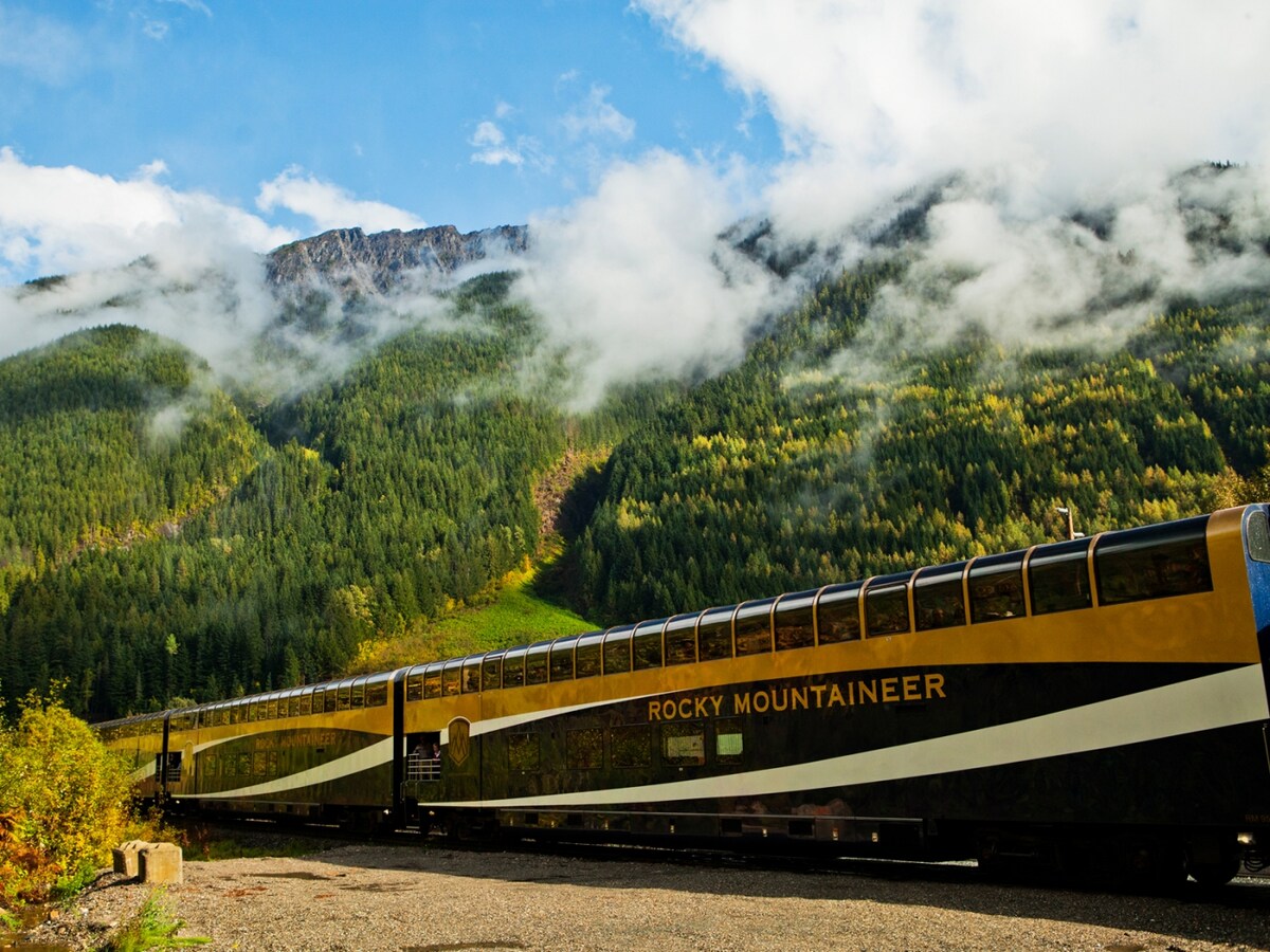 カナダの山岳リゾートを走る、ロッキーマウンテニア号 [カナダ] All About