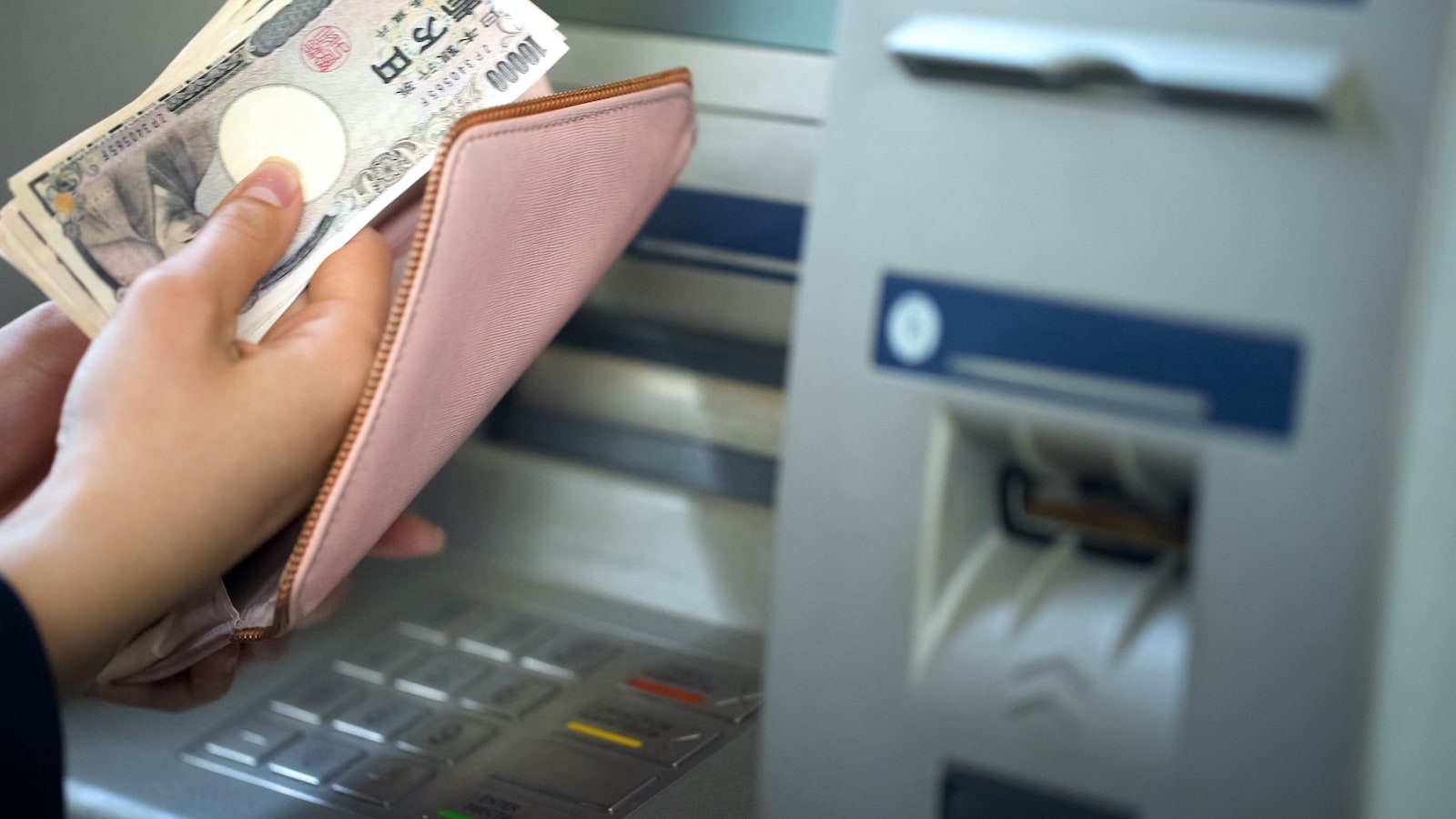 お財布に入れる現金を工夫すればお金持ち 家計簿 家計管理 All About