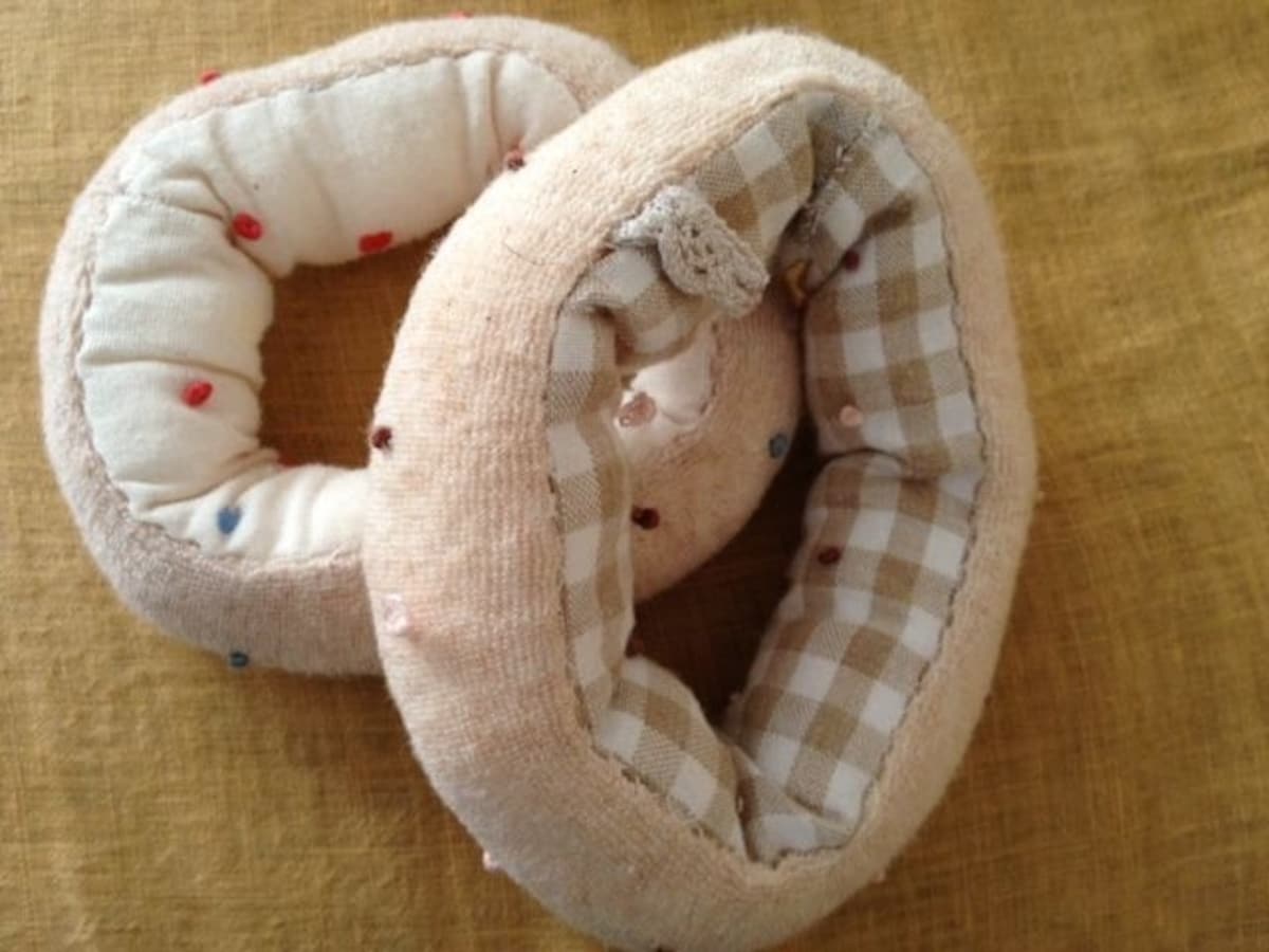 ママ特製の赤ちゃんおもちゃ 柔らかい布のドーナツ おもちゃ All About