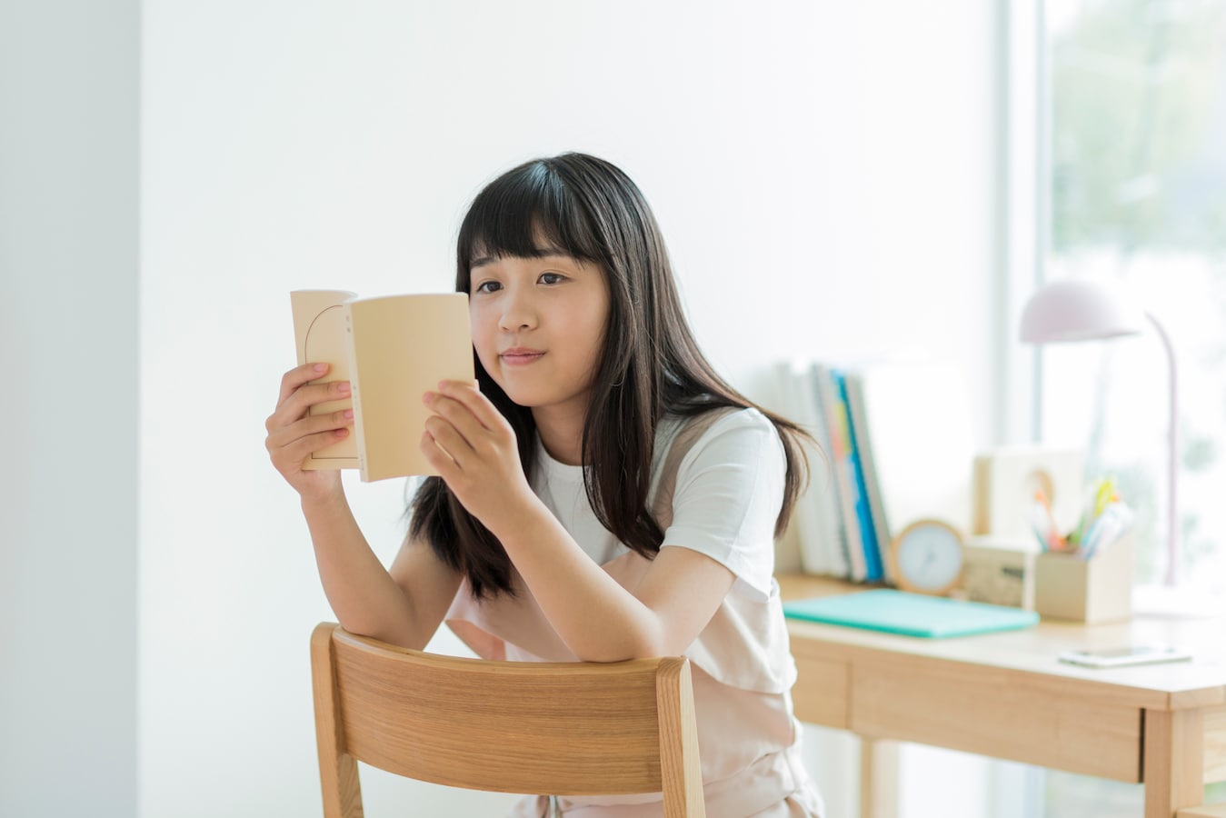 風水で子供部屋をプチ模様替え カーテンや方角のコツ 家相 風水 All About 風水で子供部屋をプチ模様替え カーテンや方角のコツ 家相 風水 All About