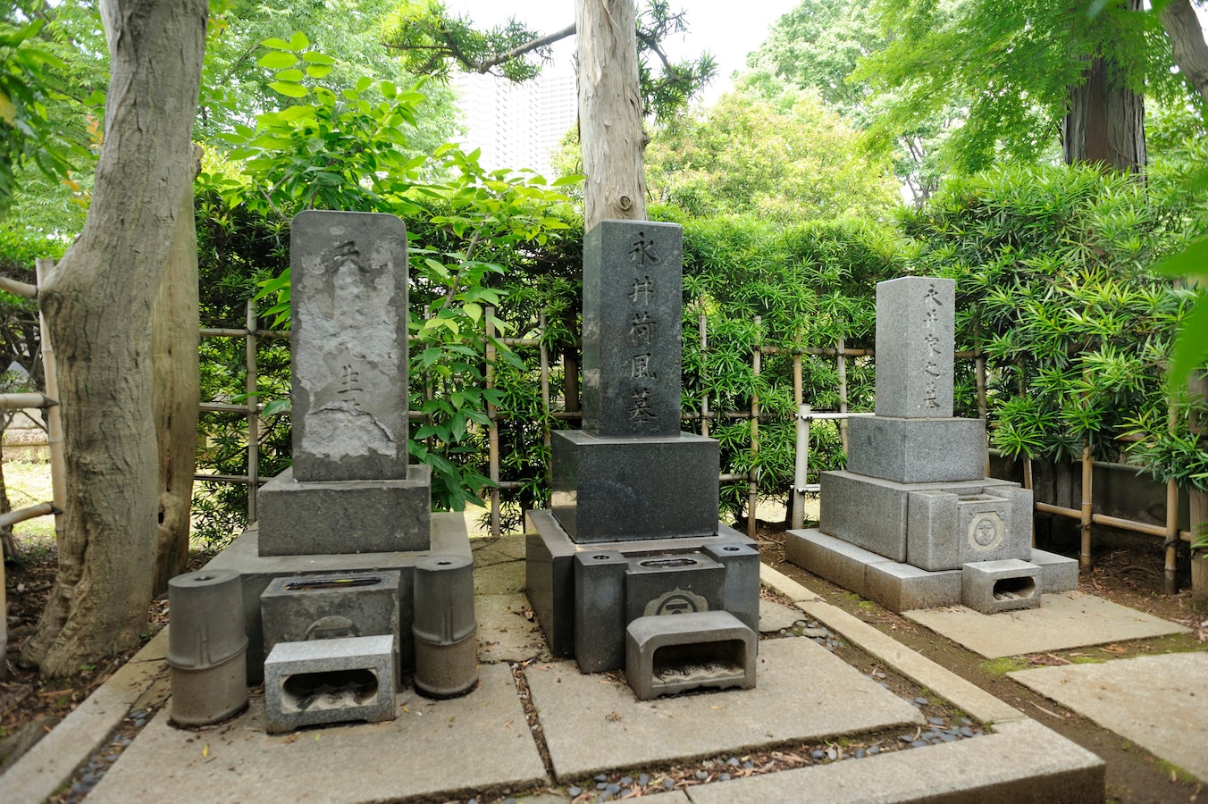 離檀料をめぐるトラブルを回避するには 相場や封筒の書き方 お墓 墓石 霊園の選び方 All About 離檀料をめぐるトラブルを回避するには 相場や封筒の書き方 お墓 墓石 霊園の選び方 All About