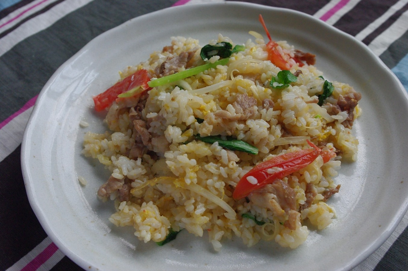 カオパットのレシピ 塩レモンナンプラーバージョンのタイ風炒飯 毎日のタイ料理 All About