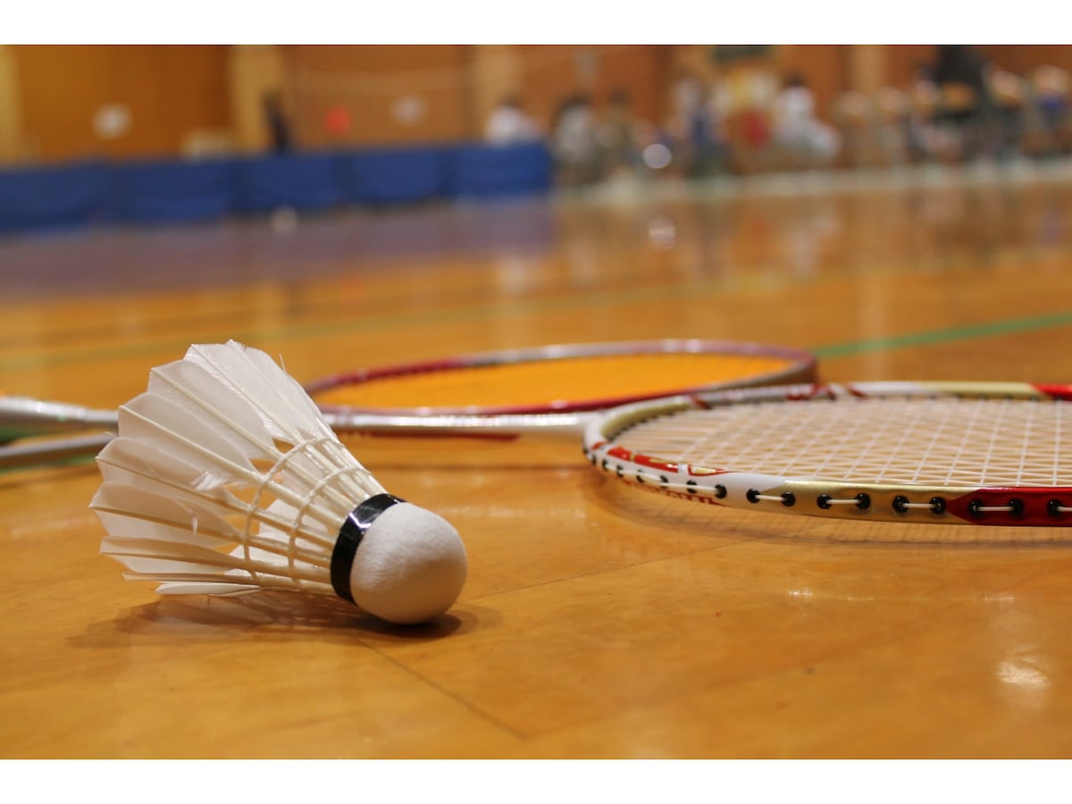 新品未使用3本セットヨネックス バドミントンラケット 希少 新品未使用 3本セットヨネックス バドミントンラケット 希少 新品