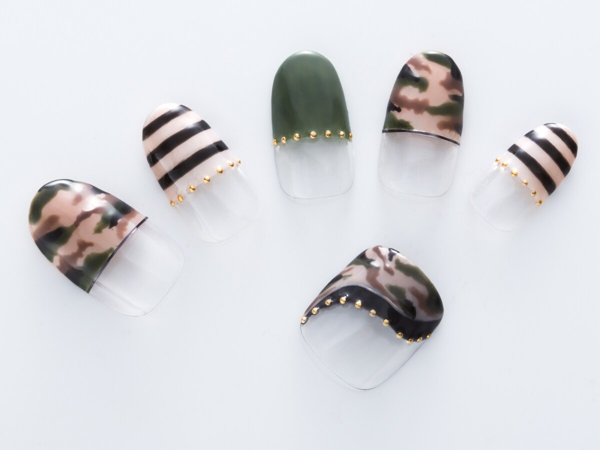 洗練さがカギの 柄 柄 デザイン ネイルアート All About