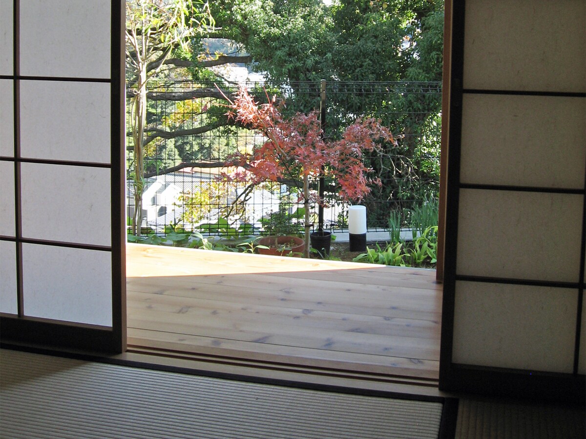 お茶とお煎餅は縁側で 住まいのプロが提案 イエコト All About お茶とお煎餅は縁側で 住まいのプロが提案 イエコト All About