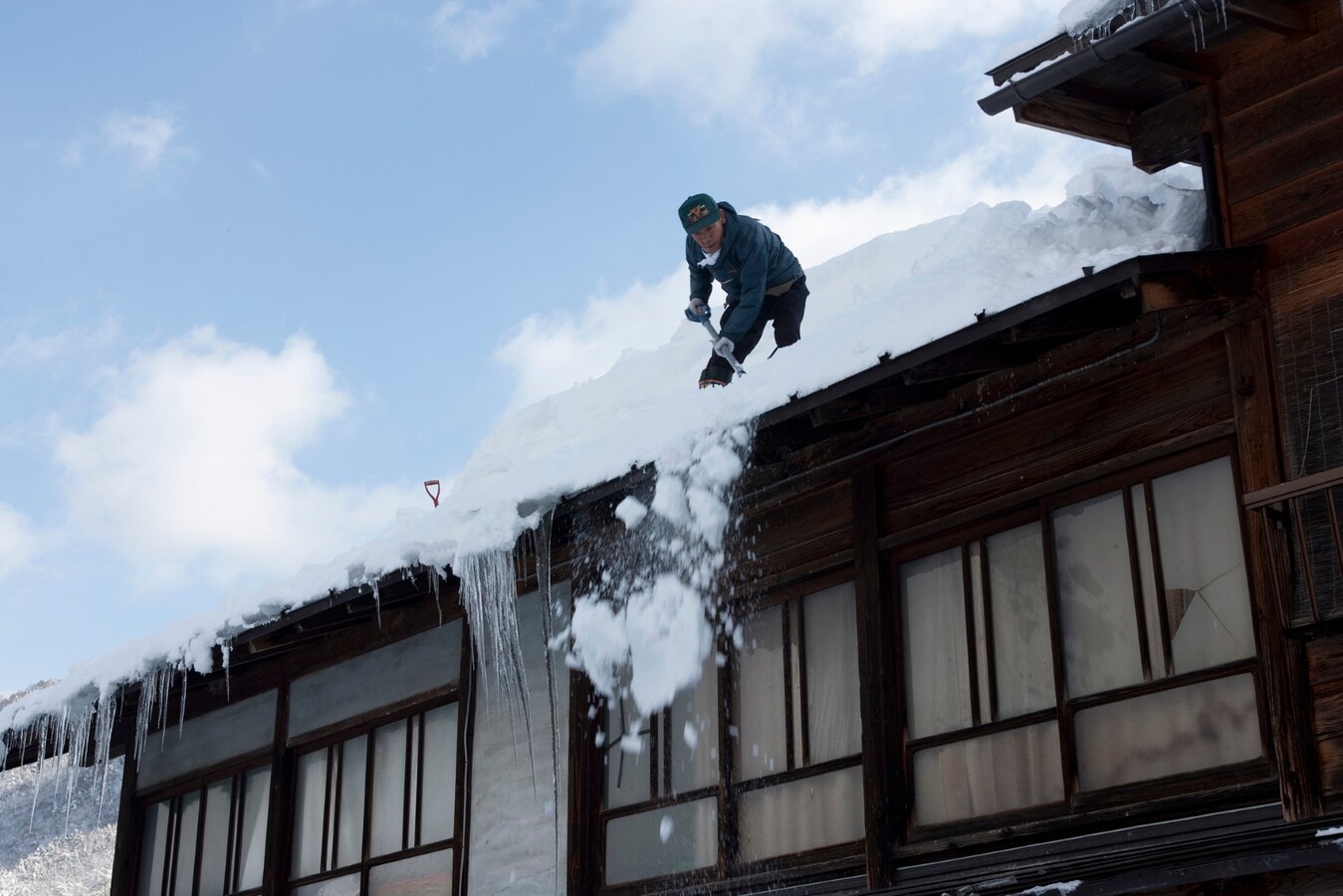 雪国の暮らしと屋根の融雪 住まいのプロが提案 イエコト All About 雪国の暮らしと屋根の融雪 住まいのプロが提案 イエコト All About