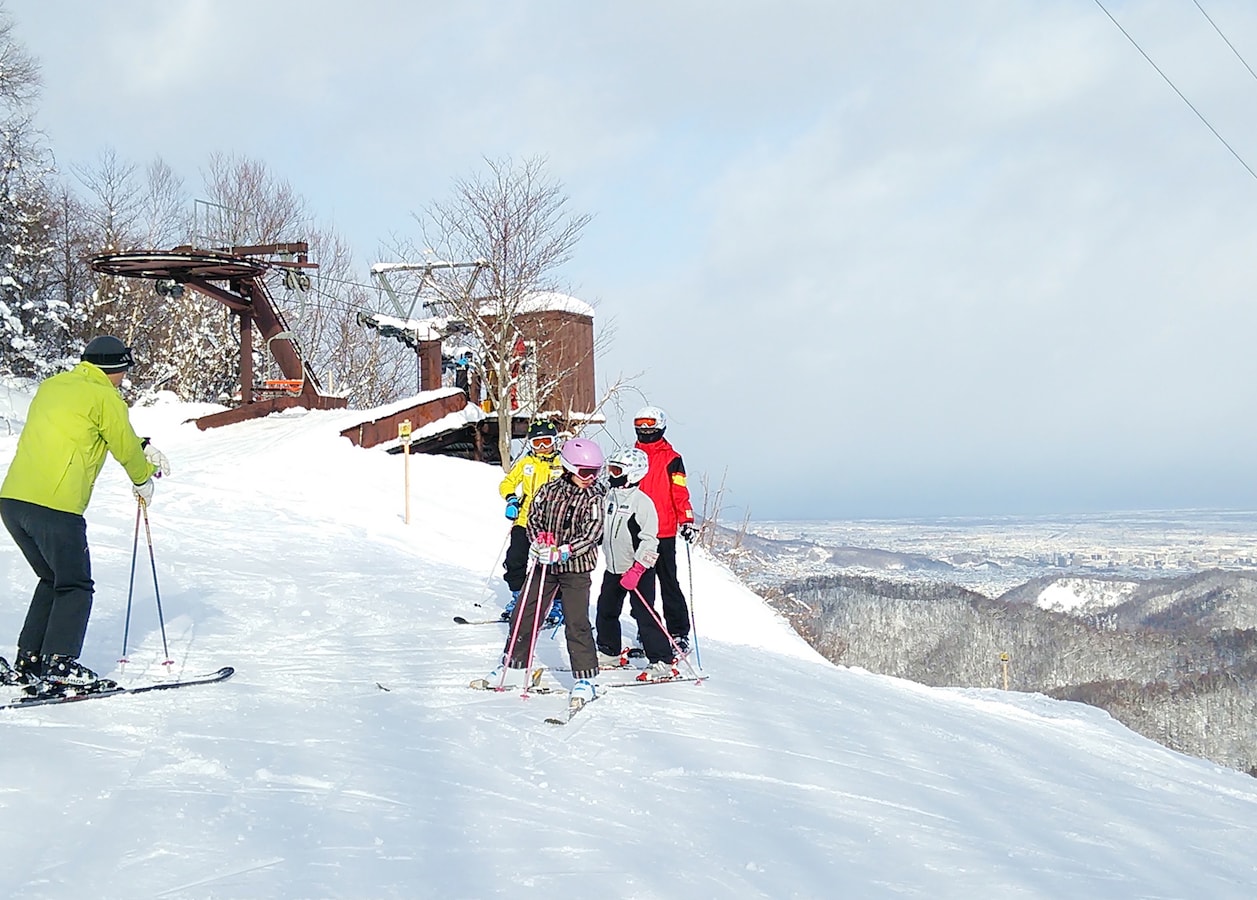 札幌の街中お手軽スキー場 さっぽろばんけいスキー場 札幌の観光 旅行 all about