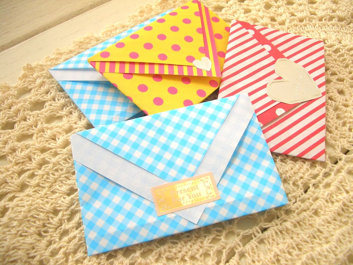折り紙で作るプチ封筒ラッピング 簡単な作り方 ラッピングの方法 All About