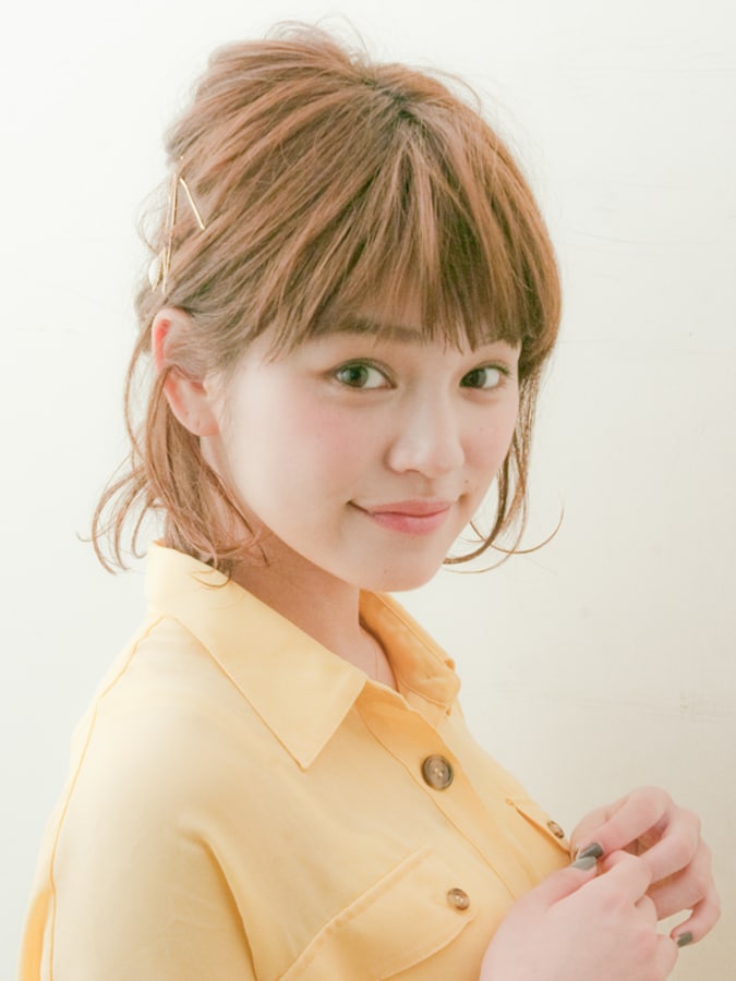 くるりんぱで大人ルーズヘアアレンジ