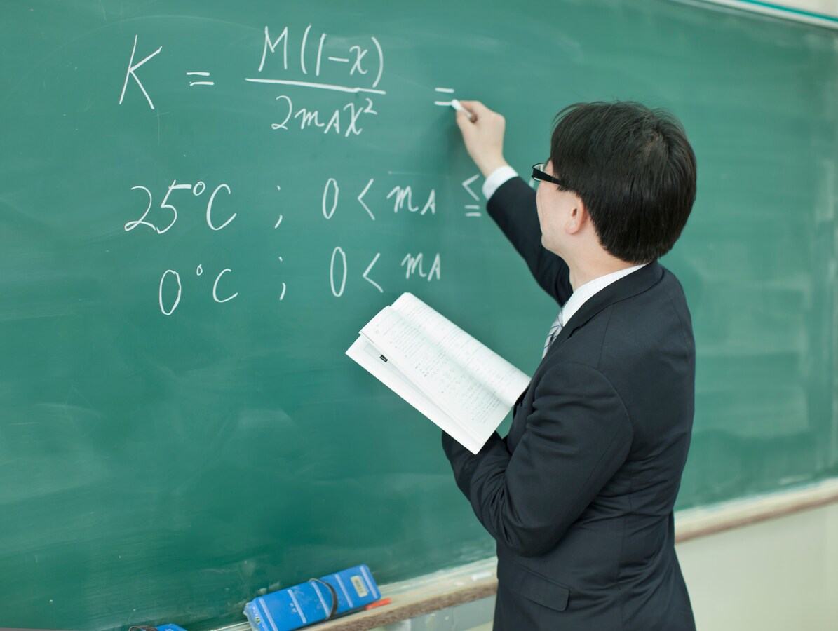 公務員 上場企業 警察官etc 定年退職金って平均いくら All About オールアバウト