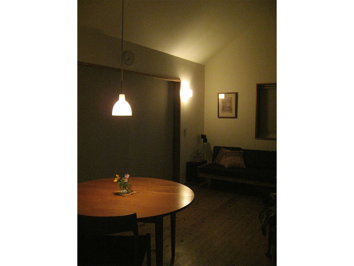 部屋の灯りは暗めが好きなので 住まいのプロが提案 イエコト All About