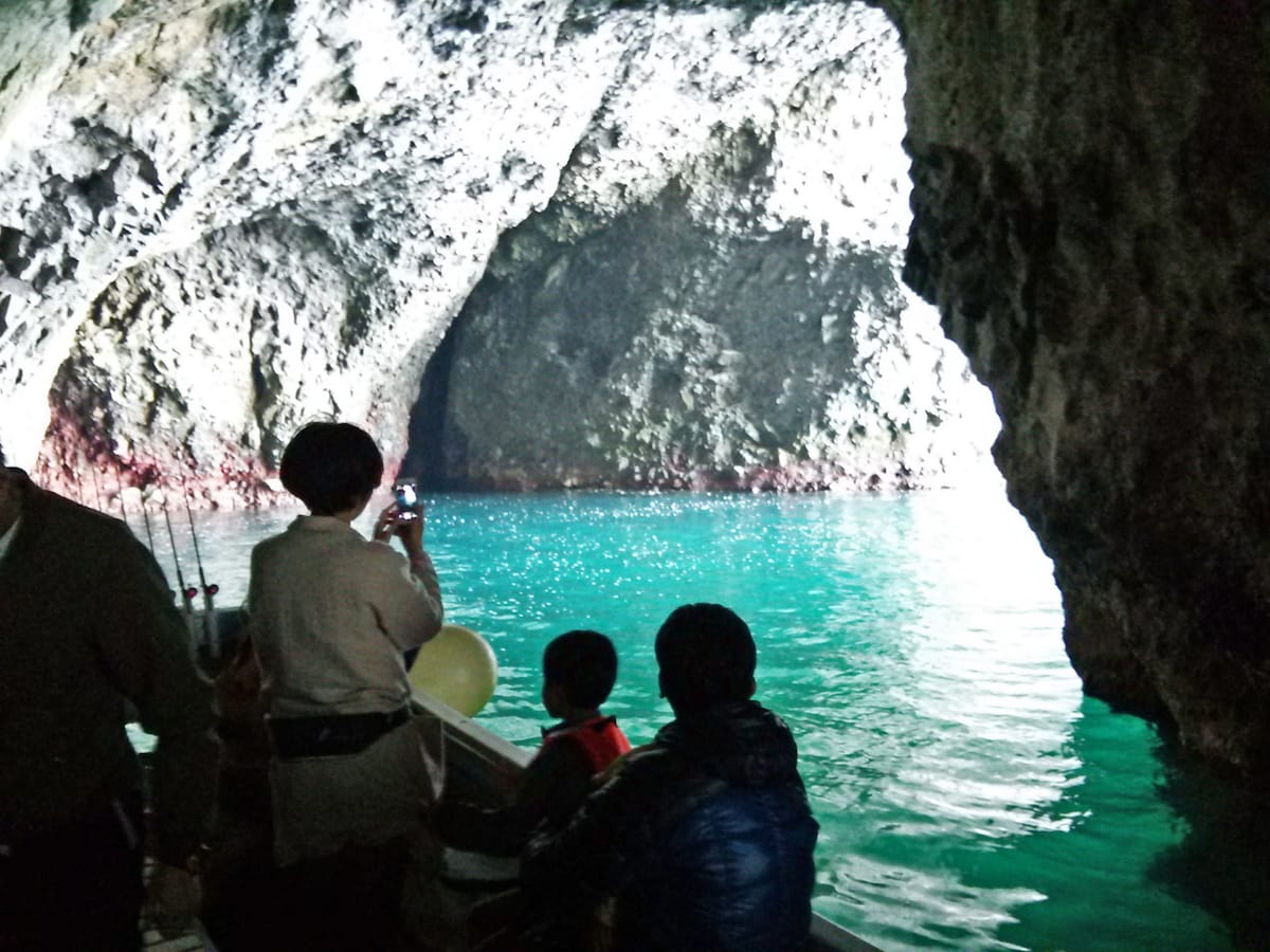 小樽 青の洞窟 カモメが案内する神秘クルージング 北海道の観光 旅行 All About