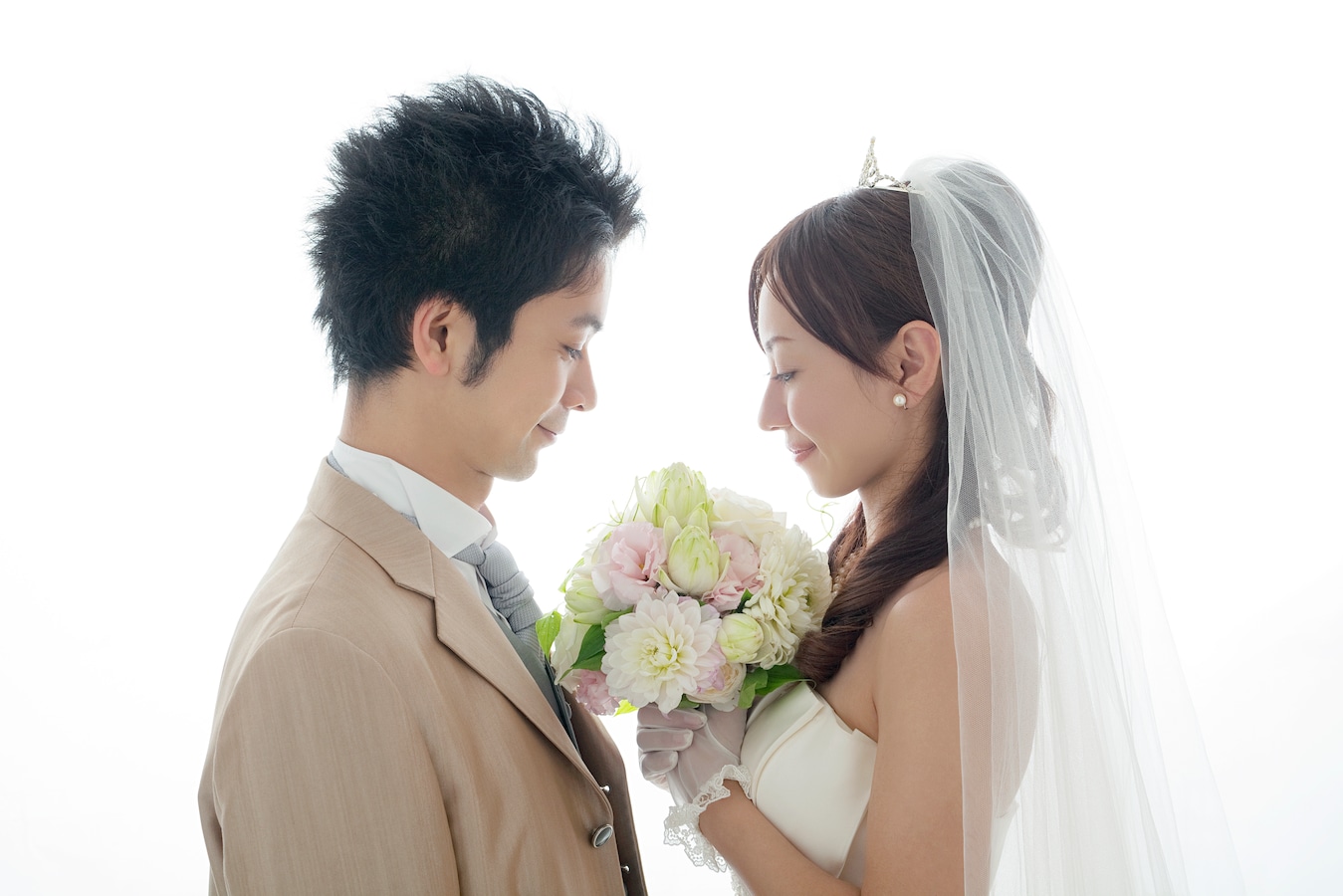 入籍日の決め方マニュアル 記念日 誕生日 大安の日 入籍 婚姻届 All About 入籍日の決め方マニュアル 記念日 誕生日 大安の日 入籍 婚姻届 All About