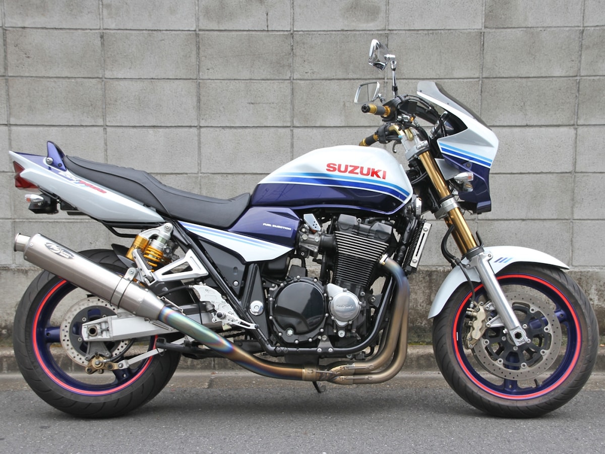 スズキGSX1400 中古車で手に入れるクルーザーの快適さ [中古バイク] All About