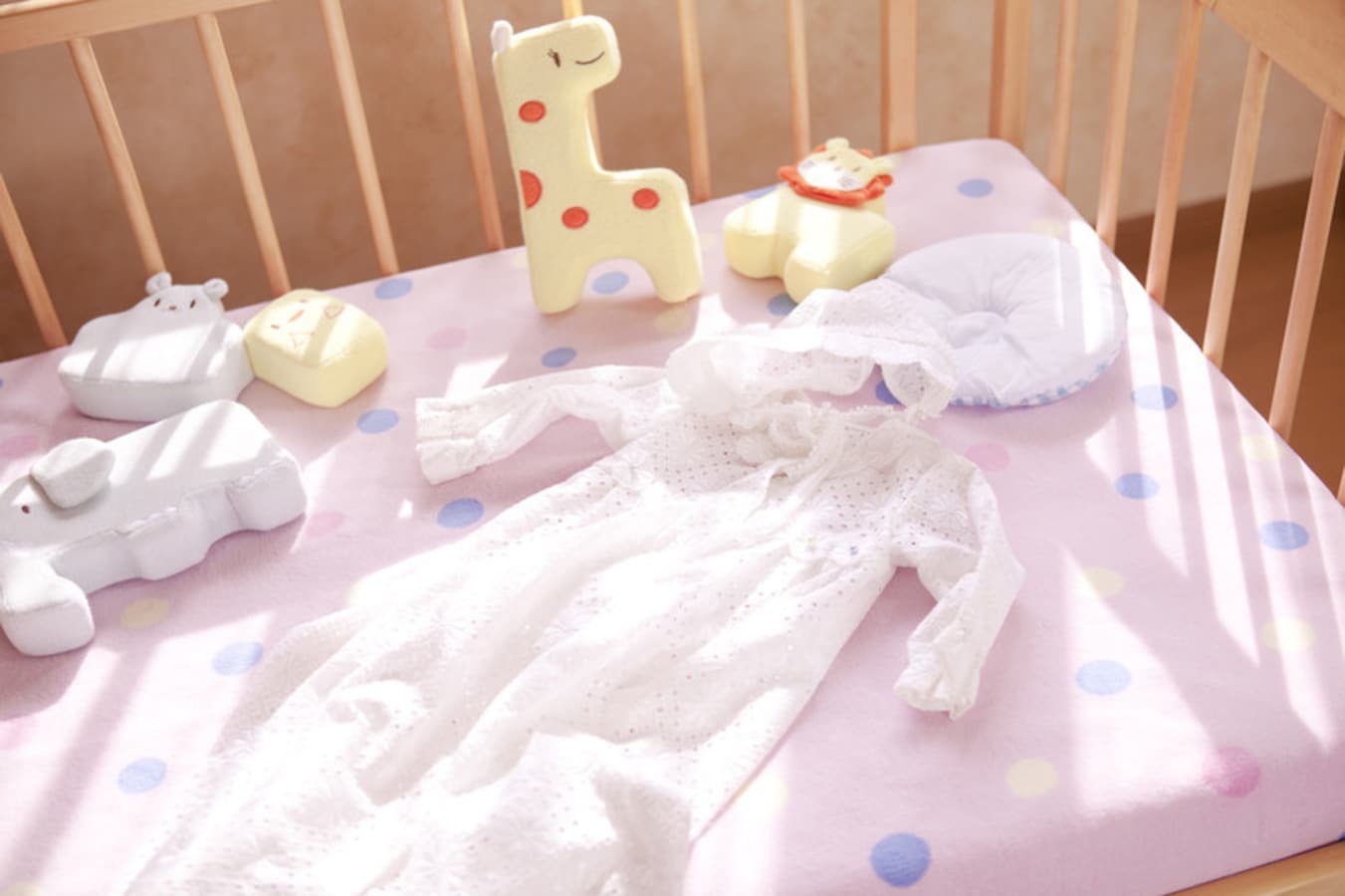 赤ちゃん部屋のおばけ 子を虐待してしまいそうになる心理とは ストレス All About