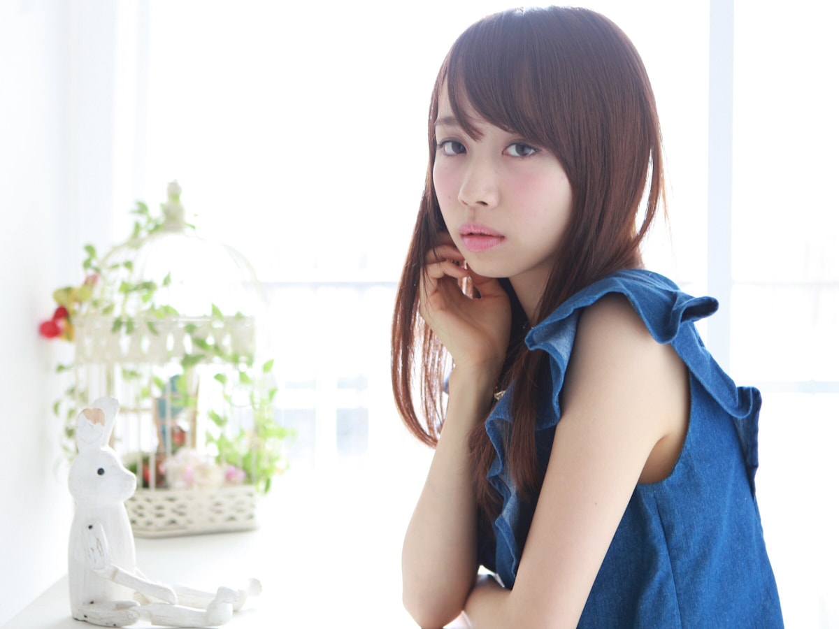 触りたくなる ツヤ感が決め手の大人ストレートヘア ヘアスタイル 髪型 All About