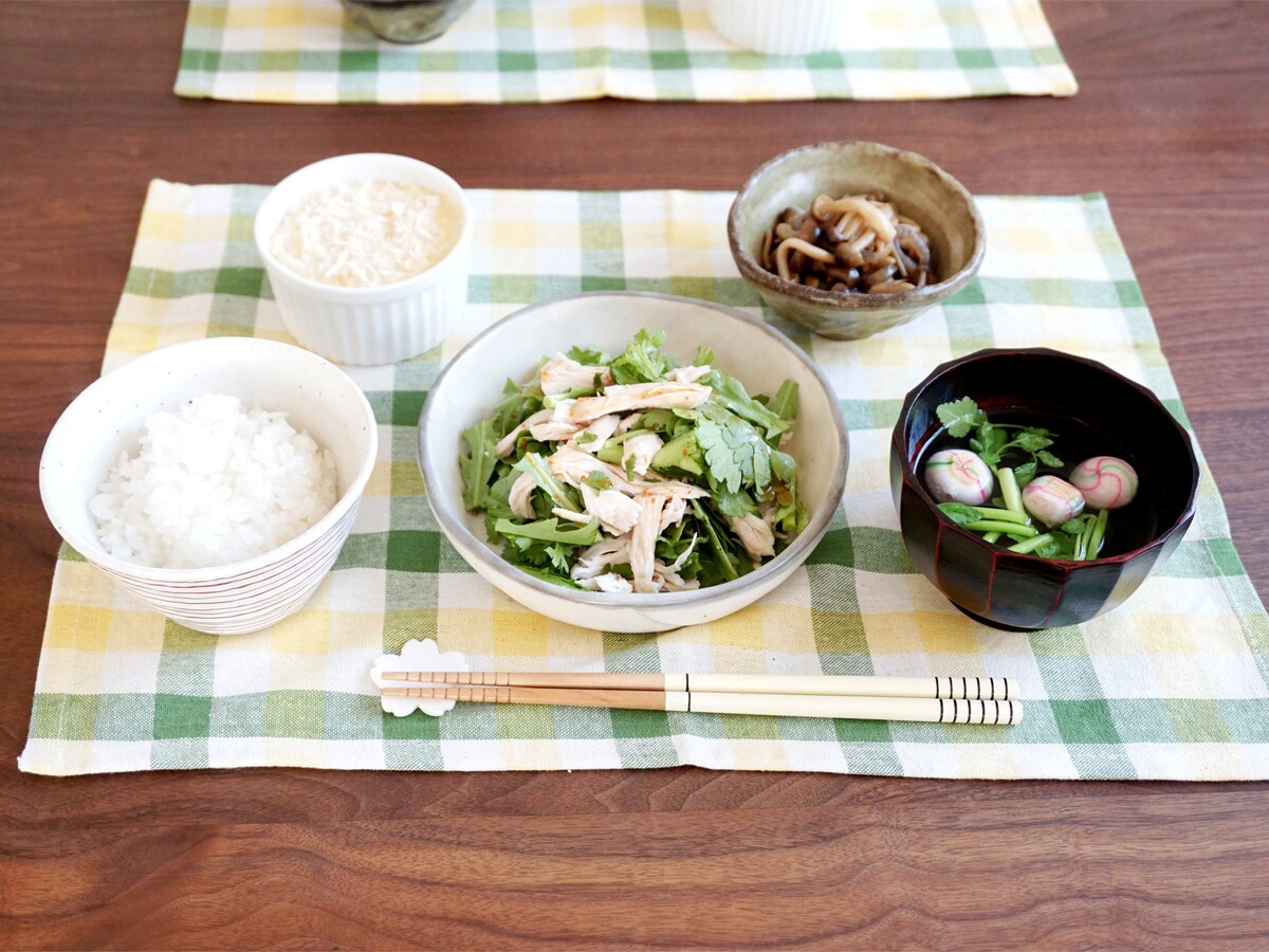 鶏胸肉と春菊のピリ辛サラダ定食の献立と段取り 簡単一汁三菜レシピ All About