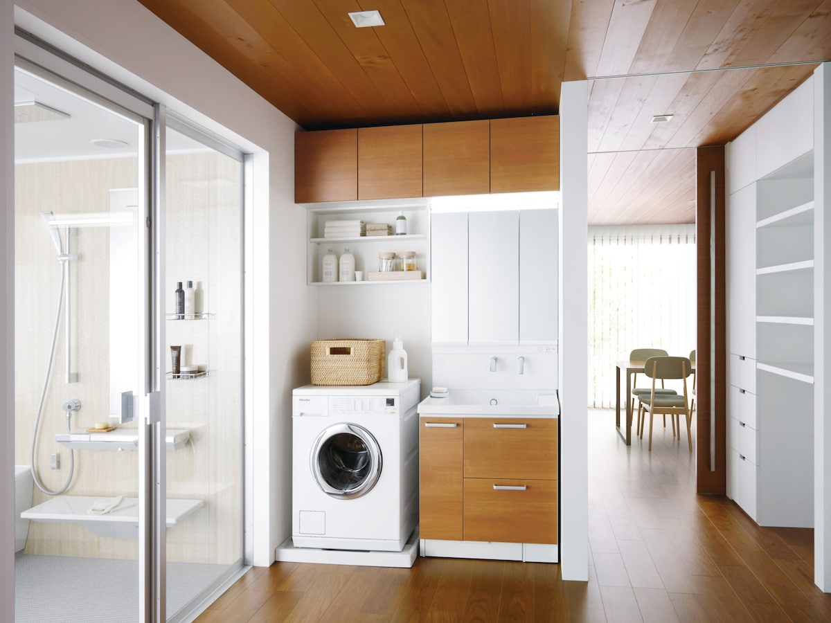 収納充実、広々ボウルの洗面化粧台／2016.02新商品 [洗面] All About