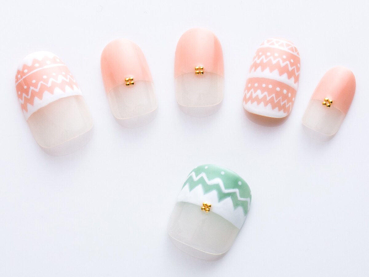 冬ならでは 優しいホワイトスノーネイル ネイルアート All About