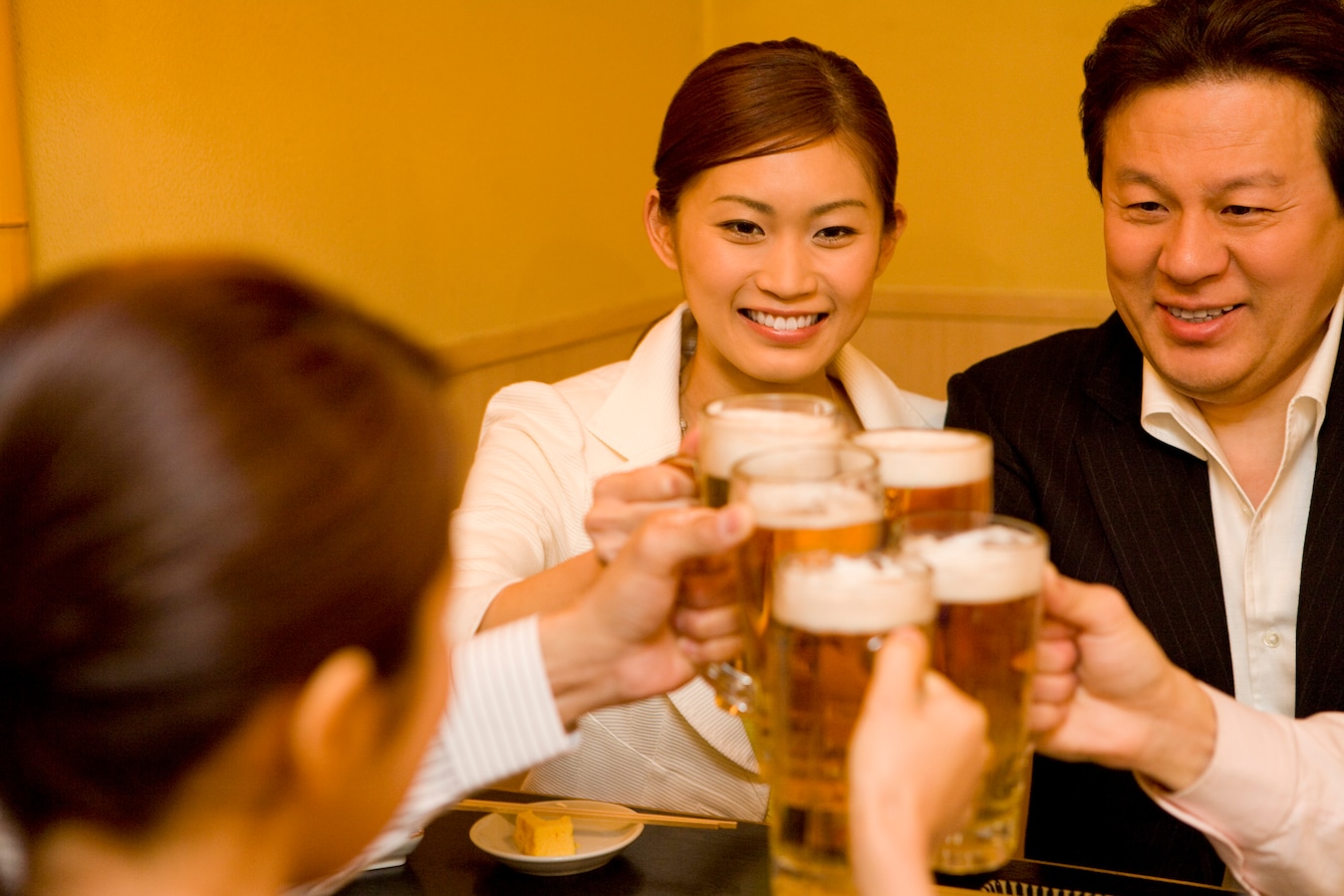 会 話 が 続 か な い.雑 談 力 と ネ タ に 効 く 7 つ の キ-ワ-ド 