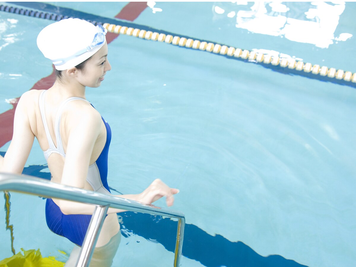 塩素消毒は安全 危険 プールのニオイの意外な正体 薬 All About