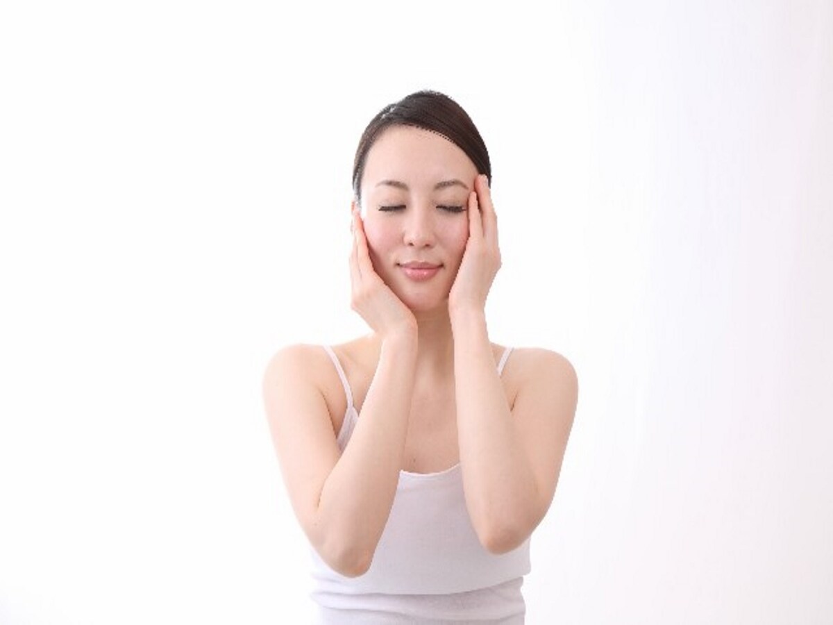 肩こりで老け顔が加速 肩からの美容トラブル解消法 肩こり All About 肩こりで老け顔が加速 肩からの美容トラブル解消法 肩こり All About