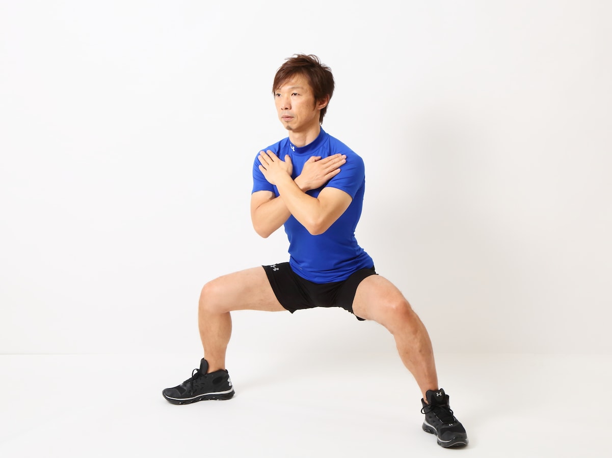 スクワットで体幹を効果的に鍛える ボディラインに有効なやり方 筋トレ 筋肉トレーニング All About
