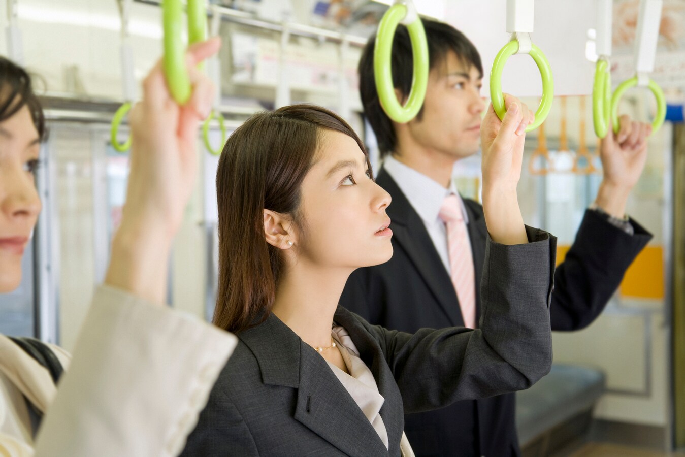 通勤電車の金持ち体質勉強法 ニュースアプリを活用 家計簿 家計管理 All About