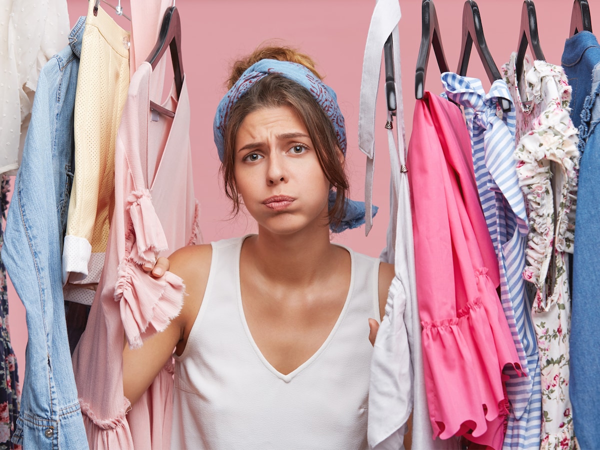 大人は避けておきたい 夏のプチプラ通勤ファッション レディースファッション All About 大人は避けておきたい 夏のプチプラ通勤ファッション レディースファッション All About