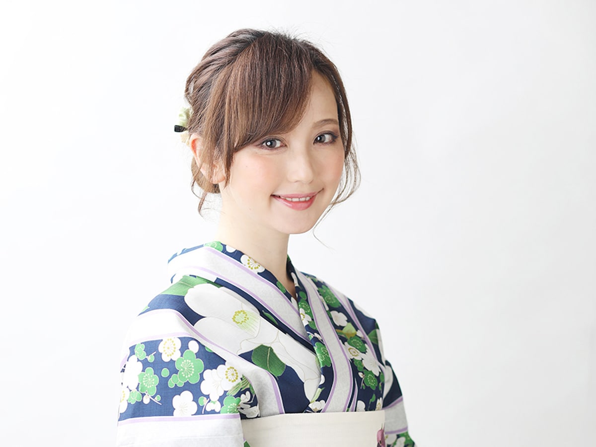 くるりんぱで作る浴衣の髪型 ギブソンタックの簡単ヘアアレンジ 浴衣ヘアアレンジ All About