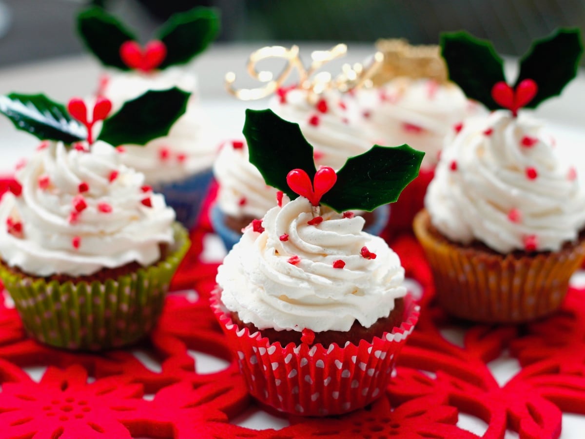 簡単 Hmで作るクリスマスチョコカップケーキ 簡単お菓子レシピ All About