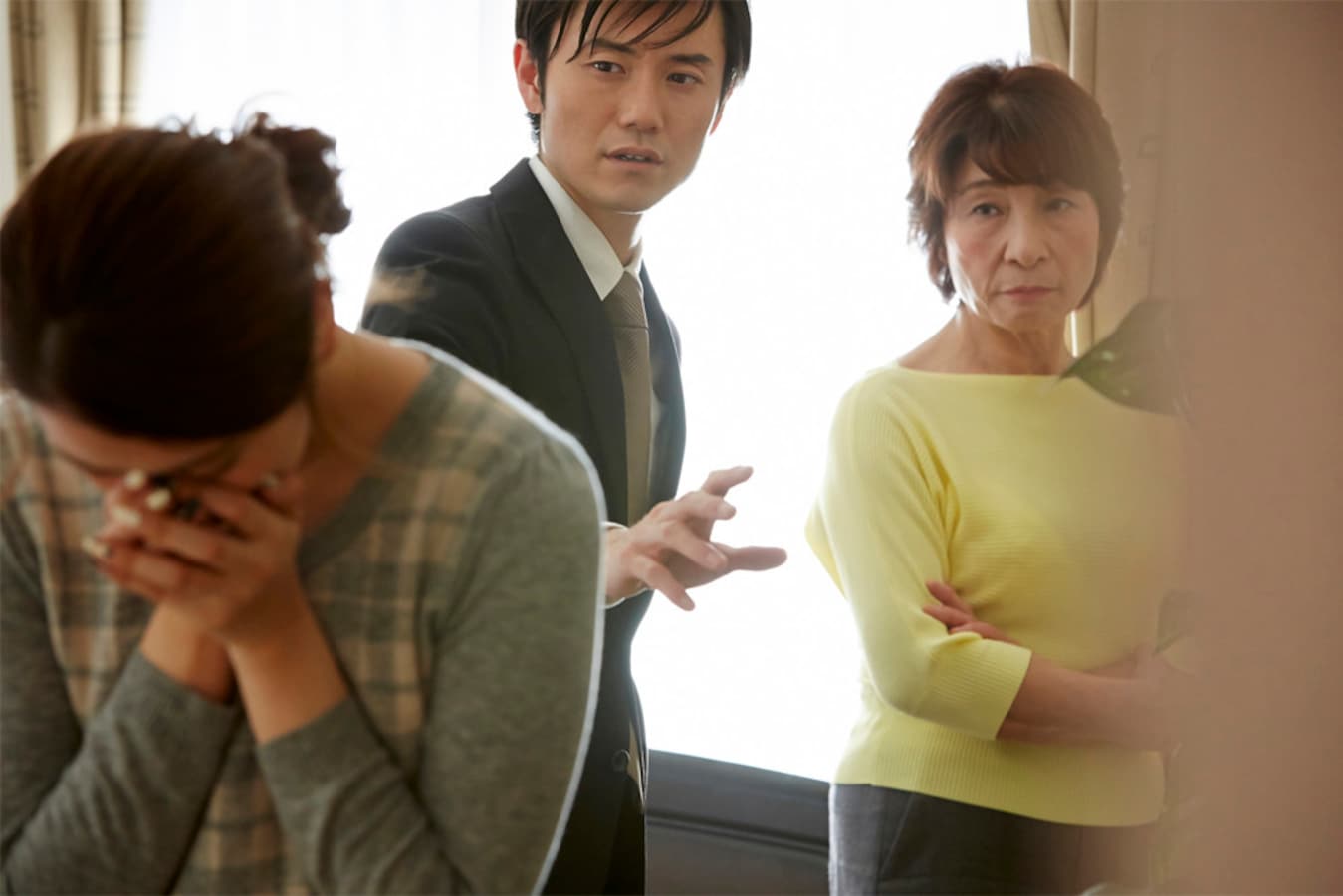 彼の母親が結婚に大反対 40を過ぎても親に支配される男って 亀山早苗の恋愛コラム All About
